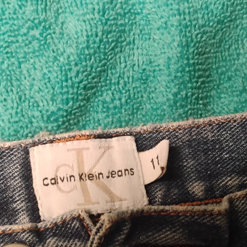 Calvin Klein size 11